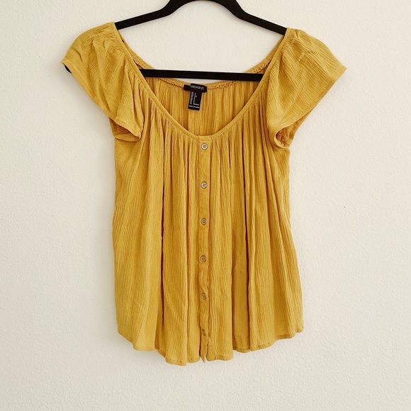 Forever 21 Tops - Forever 21 Gold Blouse Small